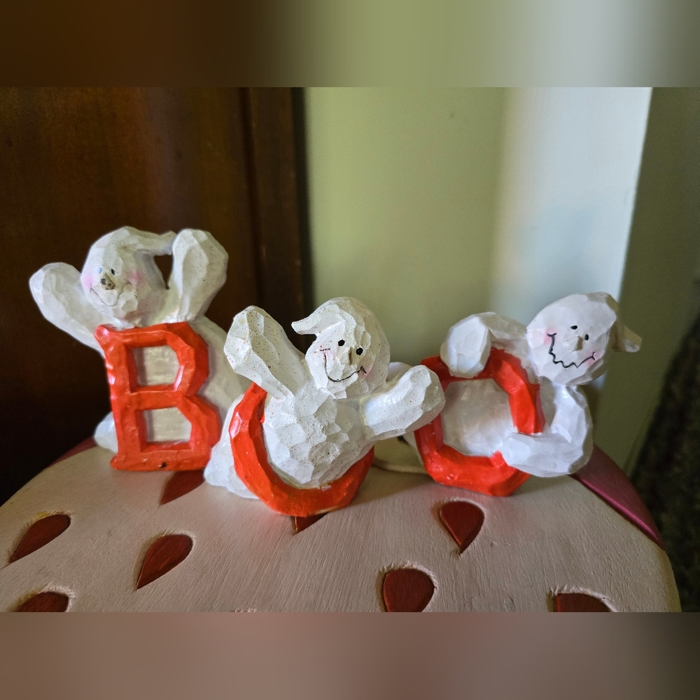 Boo ghost figurines